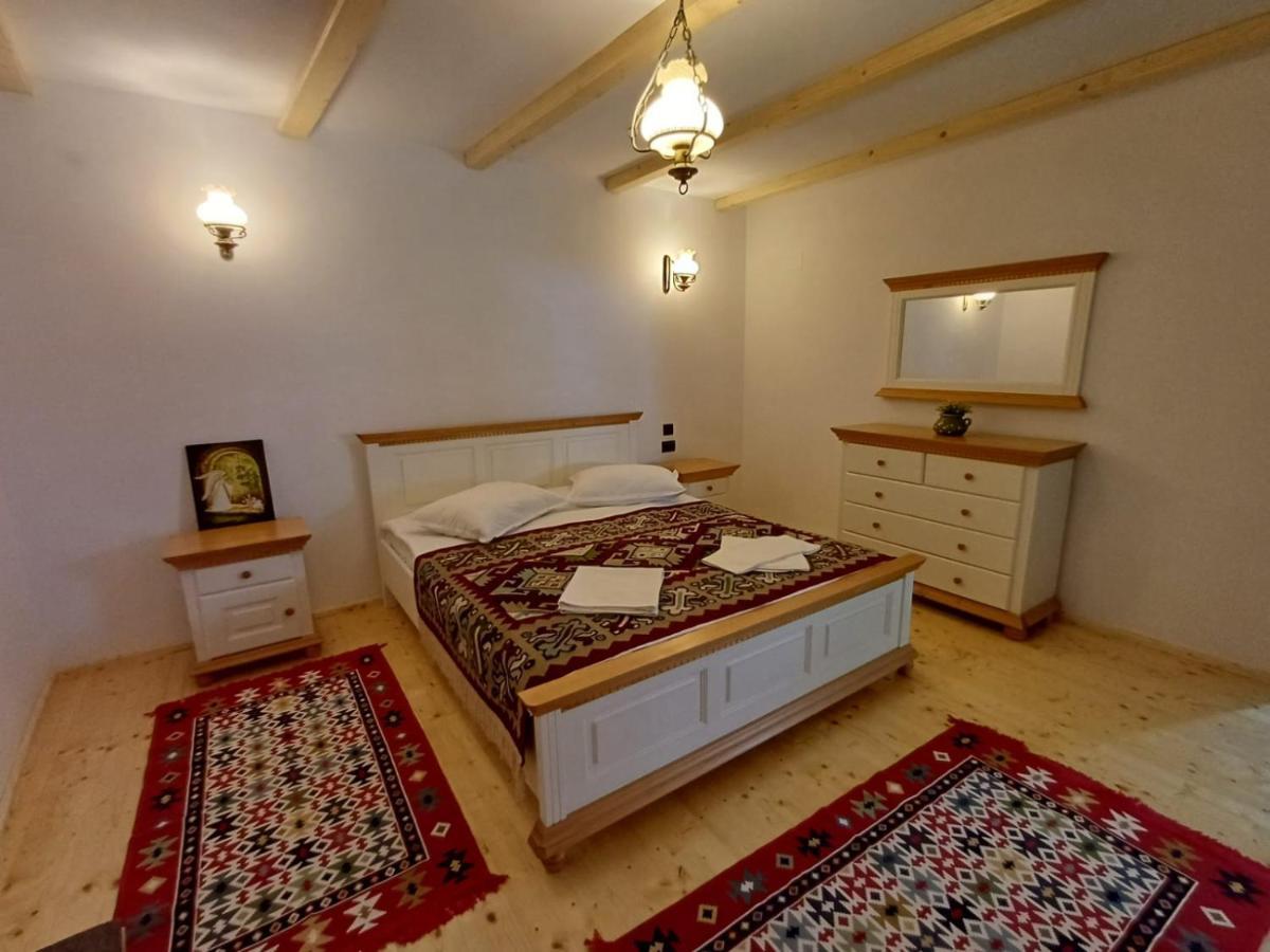 Casuta Din Valea Regilor Villa Gradistea de Munte Exterior foto